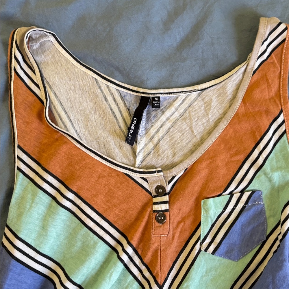 O'Neill Chevron Stripe V‑Neck Cropped Tank Top in Orange, Mint & Blue - Picture 3 of 5